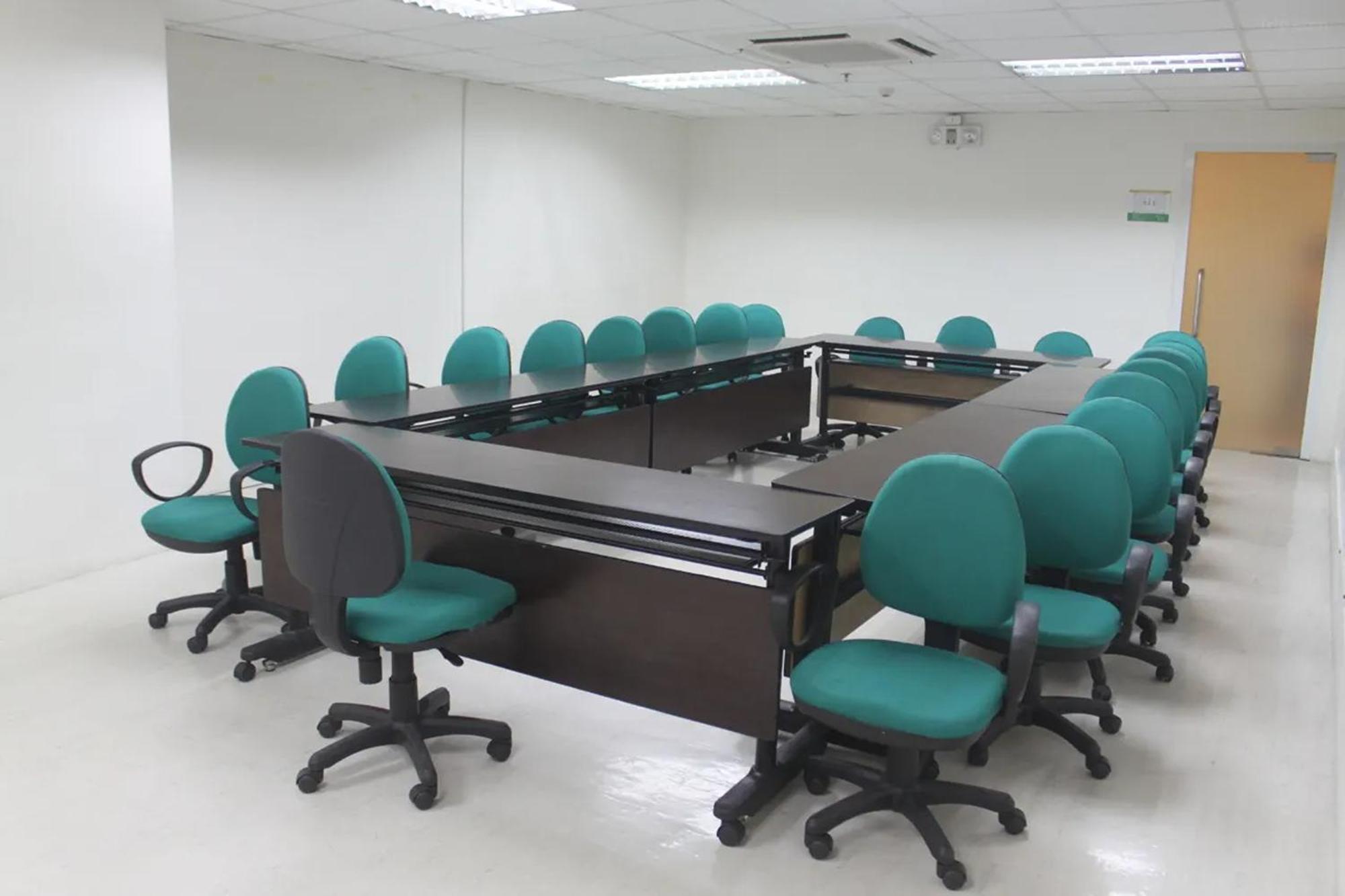 Go Hotels Plus Mandaluyong Luaran gambar