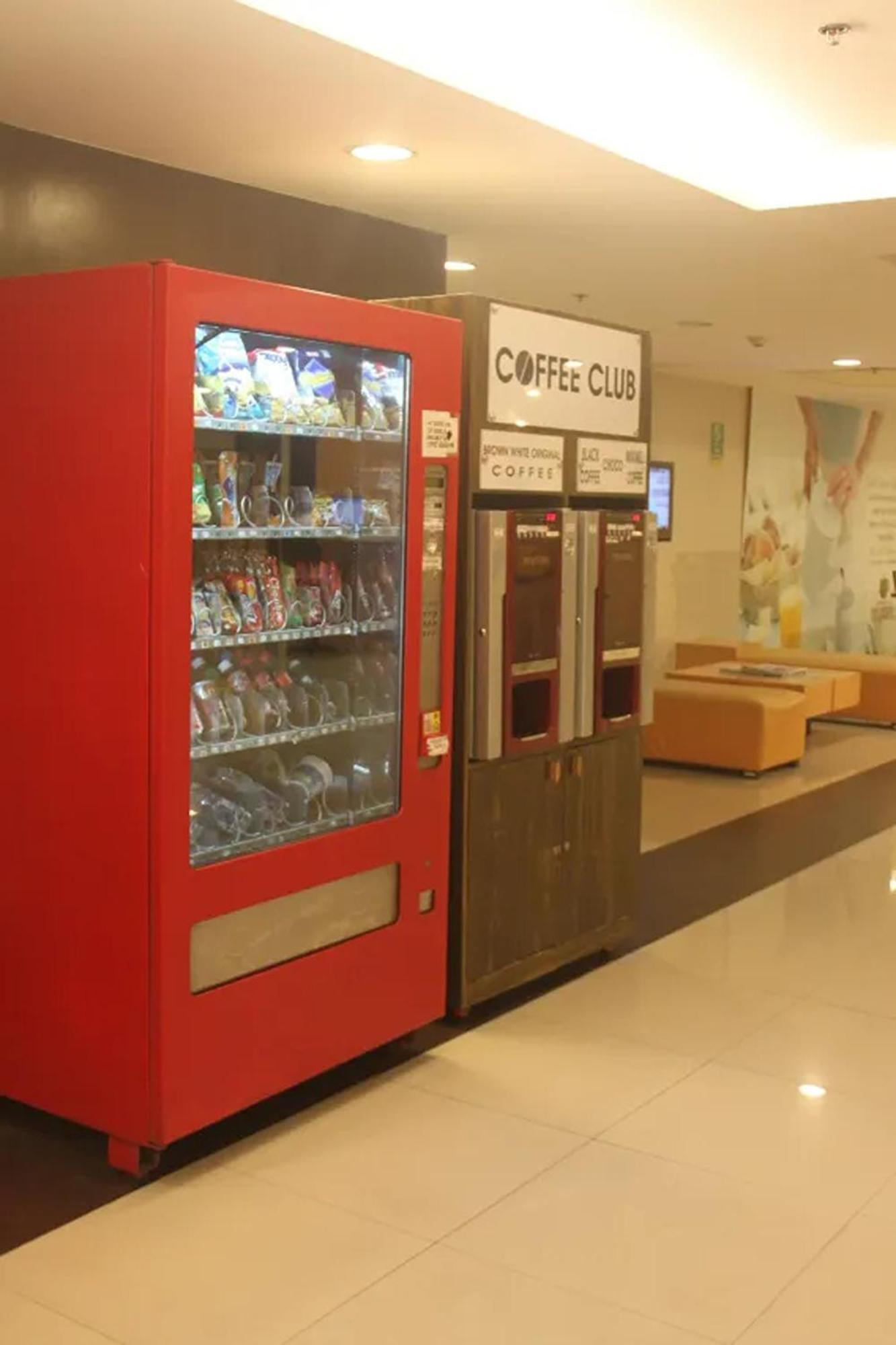Go Hotels Plus Mandaluyong Luaran gambar